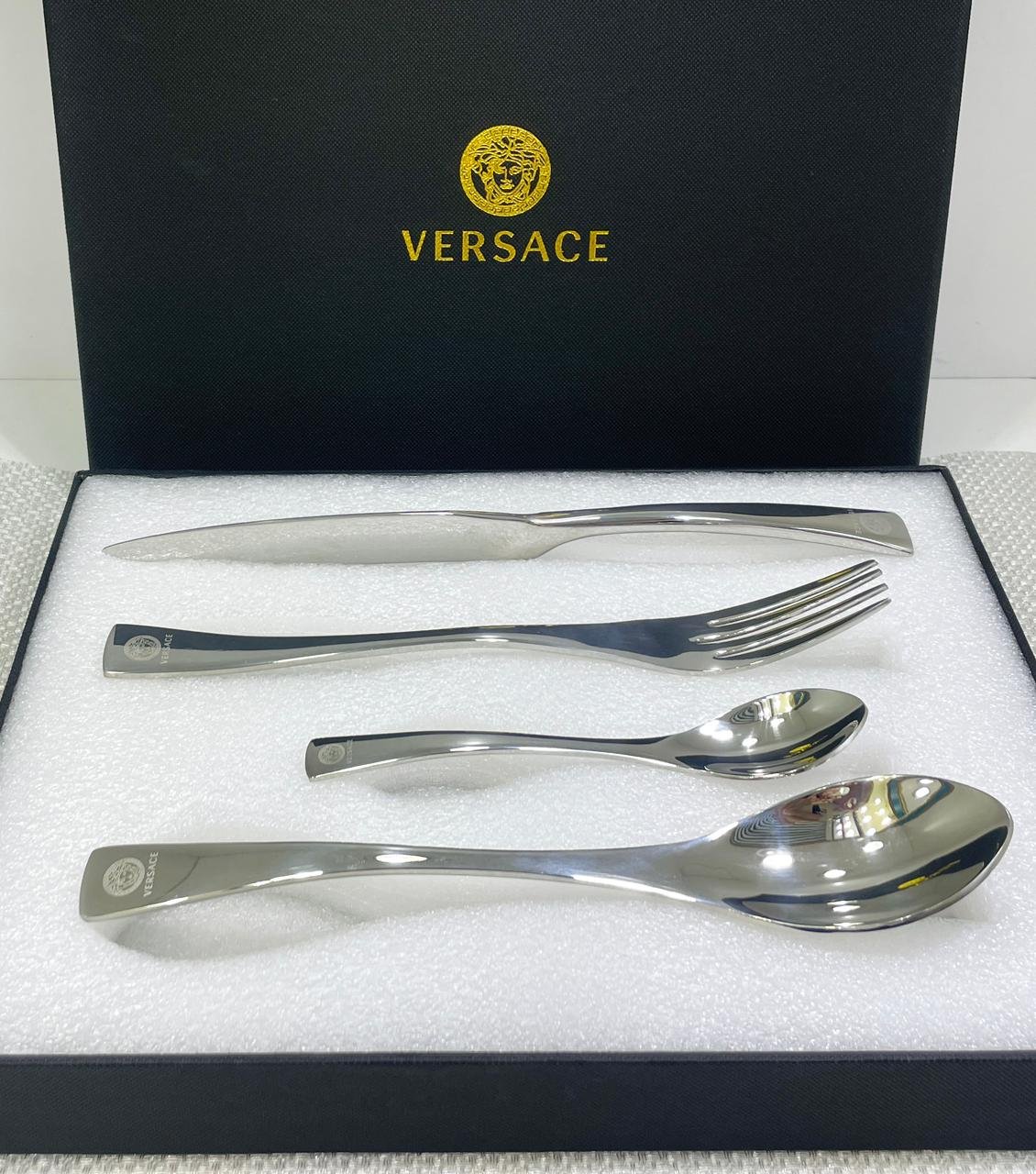 Versace Gold Cutlery set  - Image 5 of 8